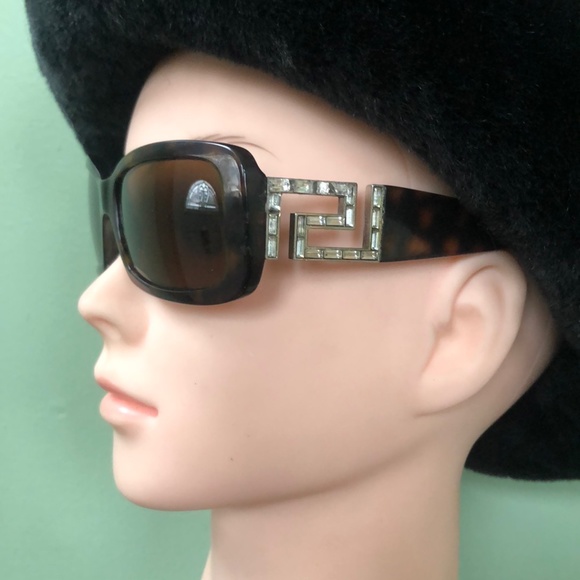 Versace Sunglasses - Picture 5 of 9